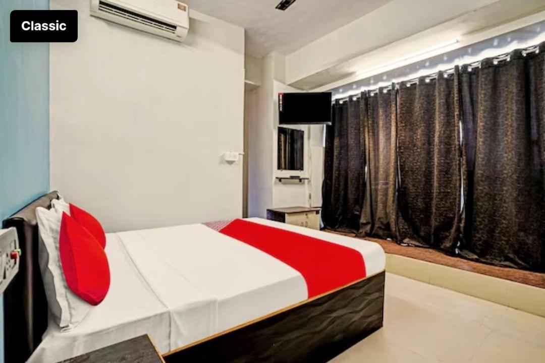 Hotel Welcome, Vip Road Vesu Сурат Екстер'єр фото